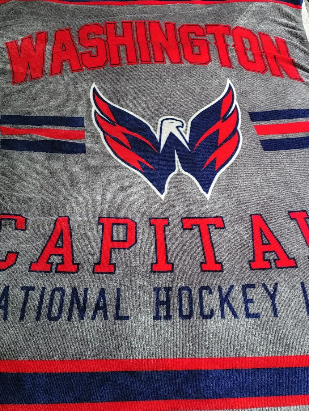 Washington Capitals NHL Plush Throw Blanket